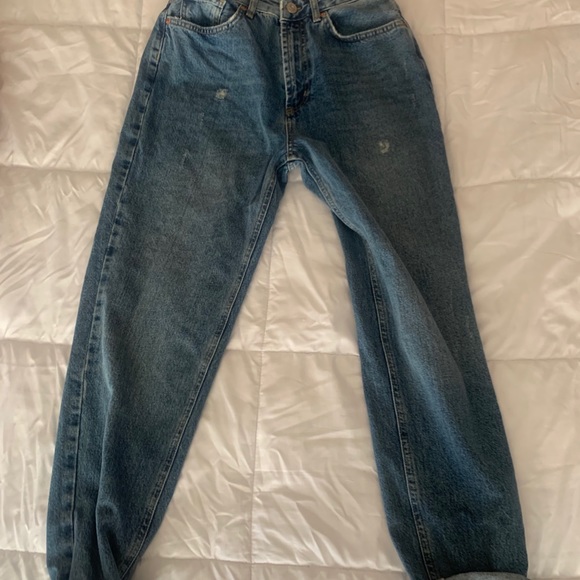 COPY - BDG High Waisted Mom Jean - Picture 3 of 5